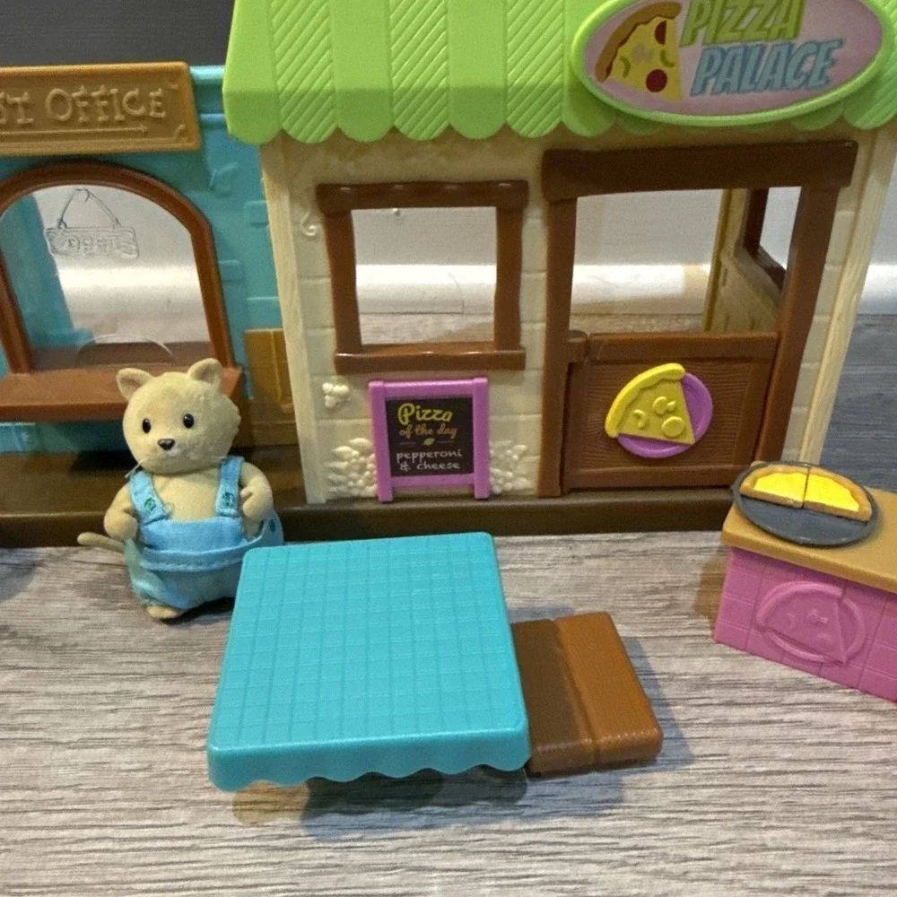 Li'L Woodzeez Post N Pizza Shop Dollhouse Playset
